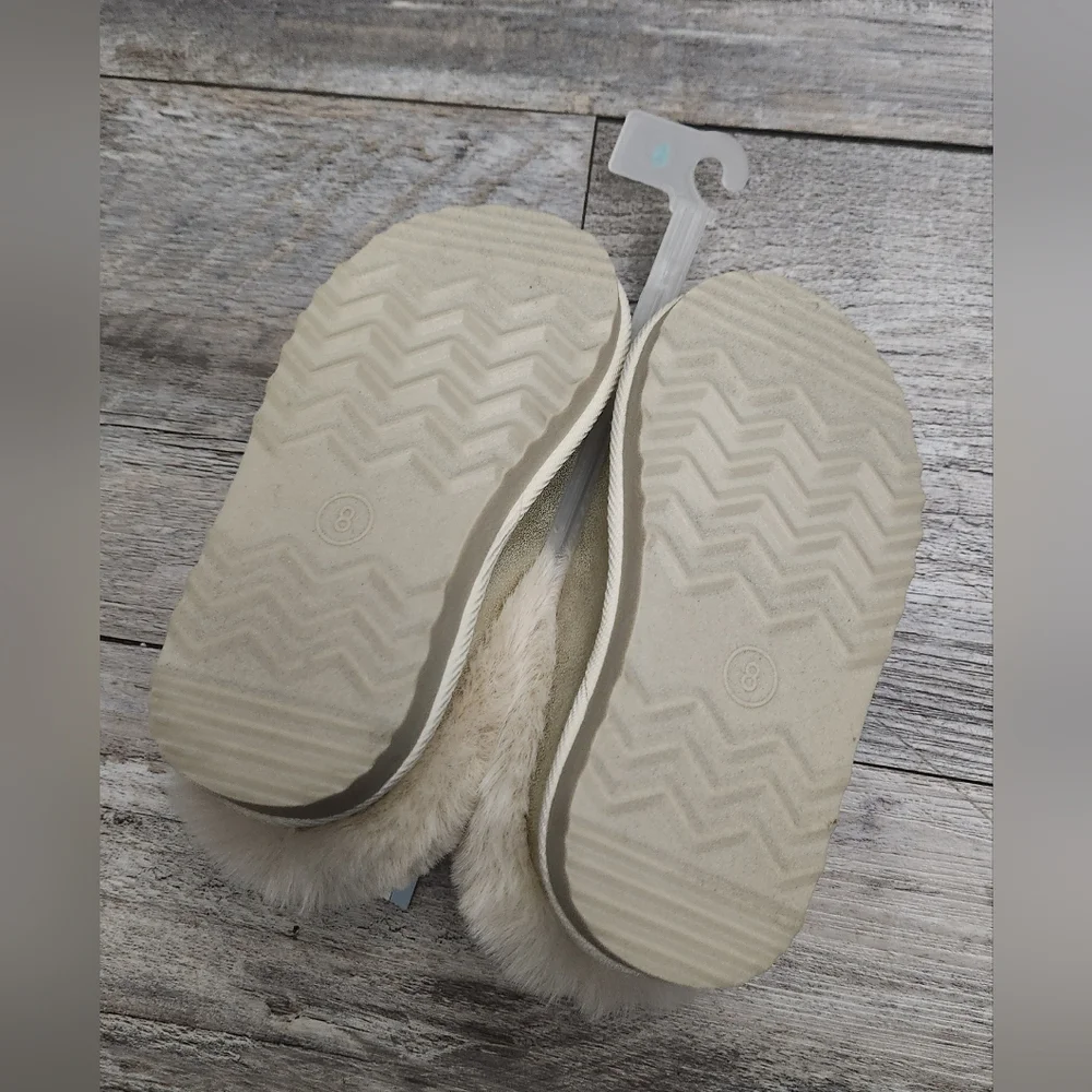 Cat & Jack Toddler Girls Metallic Gold Moccasins with Cream Fur
